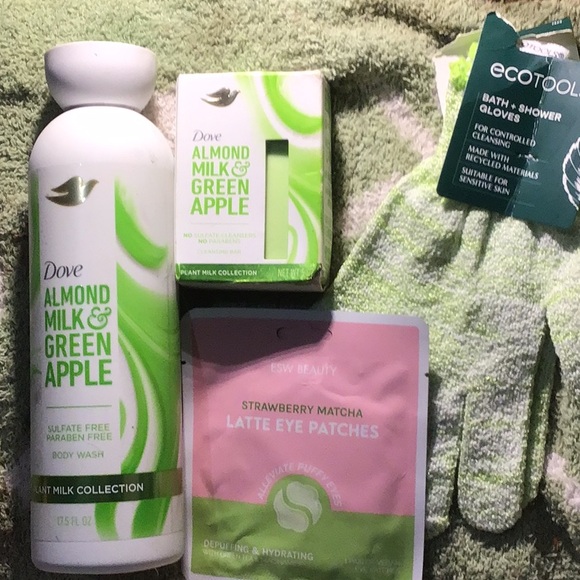 Dove ALMOND MILK & GREEN APPLE SOAP & BODY WASH, ECO TOOL GLOVES EYE PATCHES - Picture 1 of 5